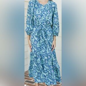 Blue Floral Maxi Dress Mint Julep Boutique | Round Neckline | Belt | M | NWT